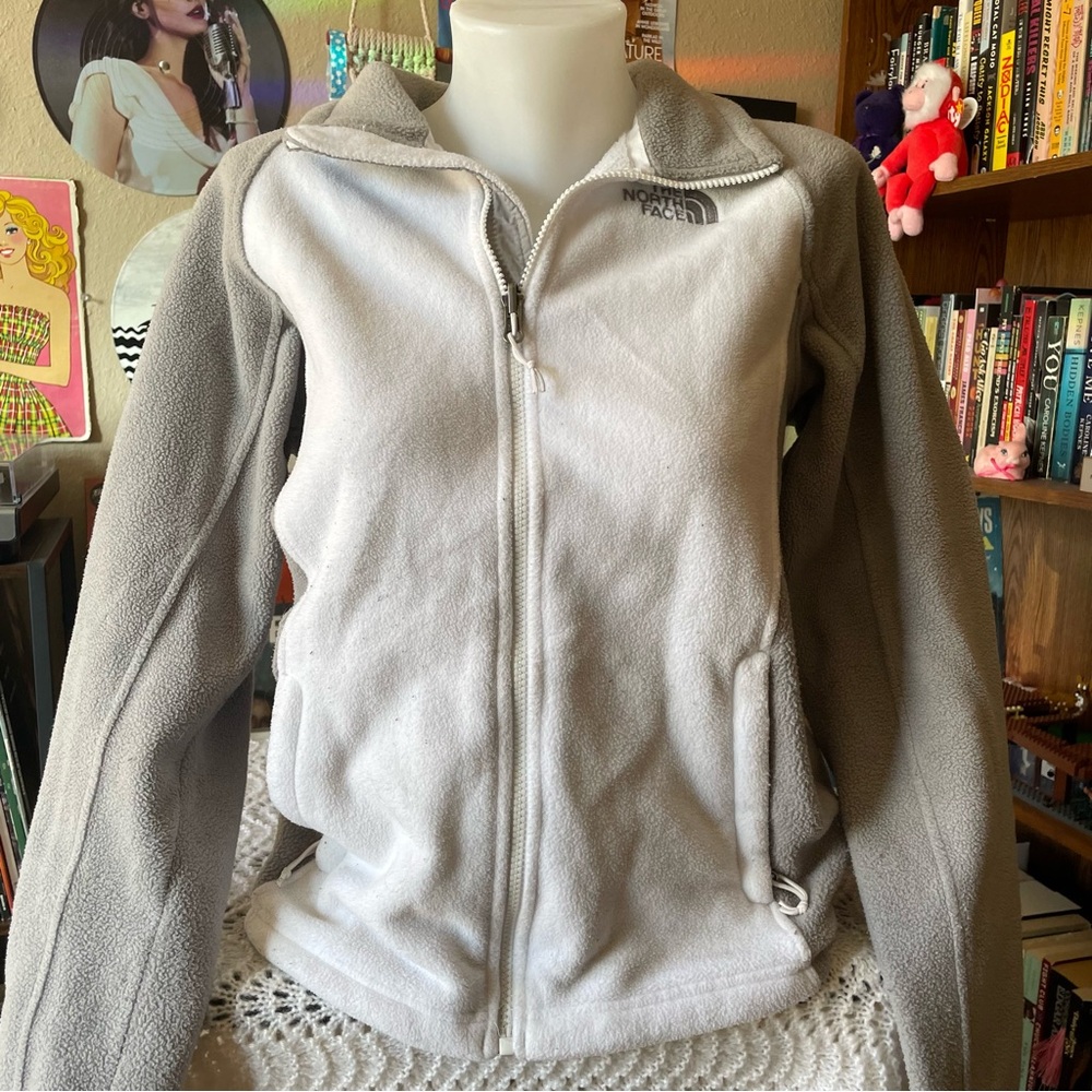 Fuzzy grey & white zip up jacket / North Face / size small